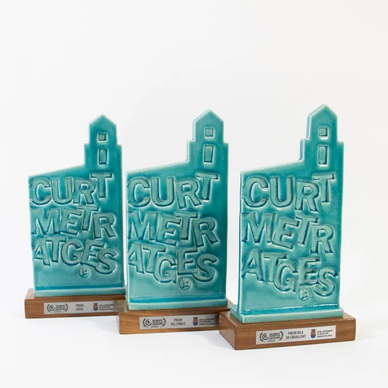Tres trofeos